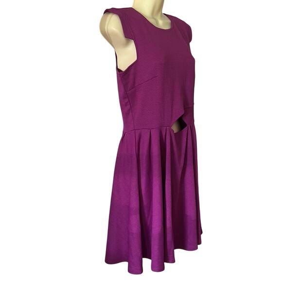 Bongo Juniors Size M Magenta Fit n Flare Dress Cutout NWT Exposed Zipper Y2K - Picture 2 of 11